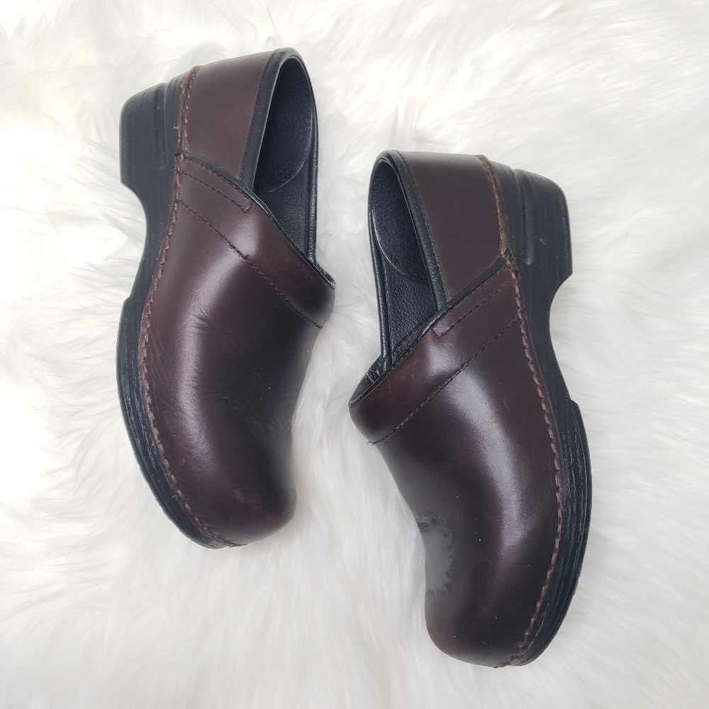 Dansko Brown Clogs Size 7